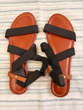 AZ Bermuda Women’s Black Strappy Sandals - Size 8 1/2 M